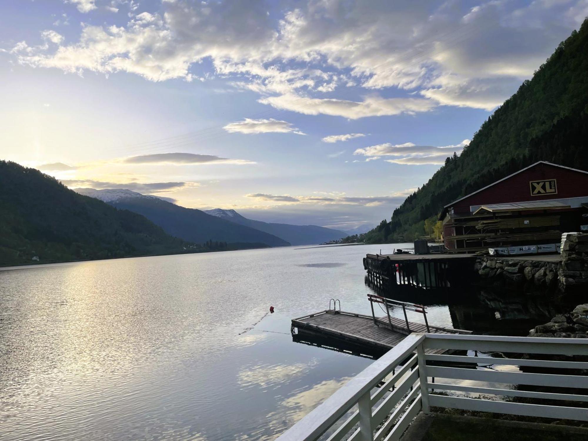 Villa Norwegen - Traumhaus direkt am Fjord Balestrand Exterior foto